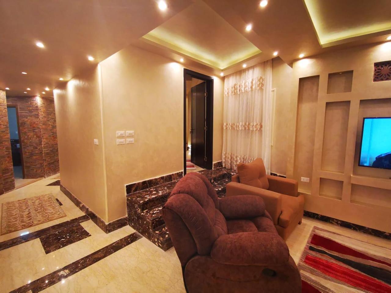 Luxury Flat Fifth Statement New ,التجمع الخامس شقه فخمه *